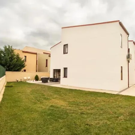 Casa M&m شاليه *